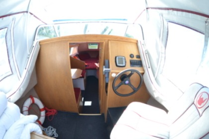 Beautiful houseboat with 1 Cabin for rent from Him