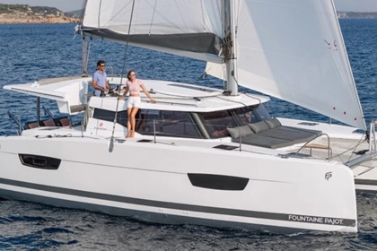 Location Catamaran Fountaine Pajot ISLA 40 Le Marin