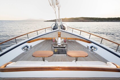 Elegant renovated Gulet for 21 people