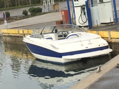 Location Bateau à moteur Bayliner 652 Cuddy Dienville