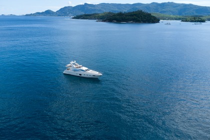 Miete Motorboot Azimut 68 Fly Mahé