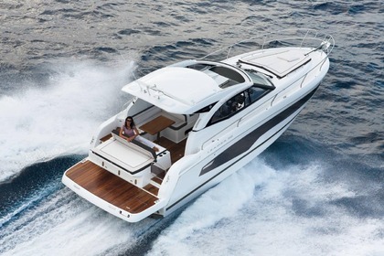 Charter Motorboat Jeanneau Leader 36 Acciaroli