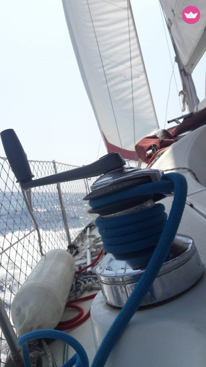 Sailboat Beneteau Oceanis Clipper 331 for hire