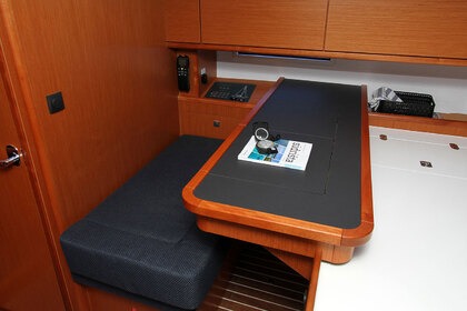 Bavaria 51 cruiser