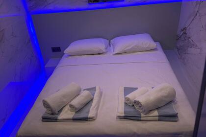 Custom Built trawler with a capacity of 8 people