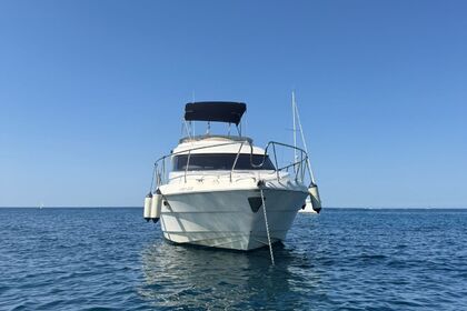 Charter Motorboat Astondoa 39 Dénia