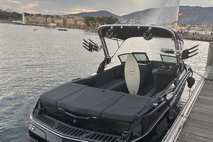 Charter Motorboat Mastercraft NXT24 Geneva