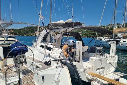 Hyra båt Segelbåt Dufour Yachts Dufour 37 - 3 cab. Zaton