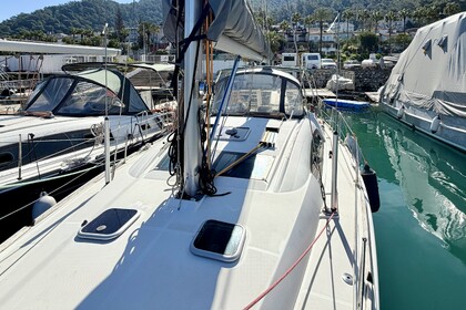 Sailing Yacht Tigre – Beneteau Oceanis 40 (2008) | Comfortable and Well-Equipped