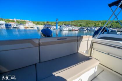 Quicksilver Activ 755 SunDeck with 300 HP