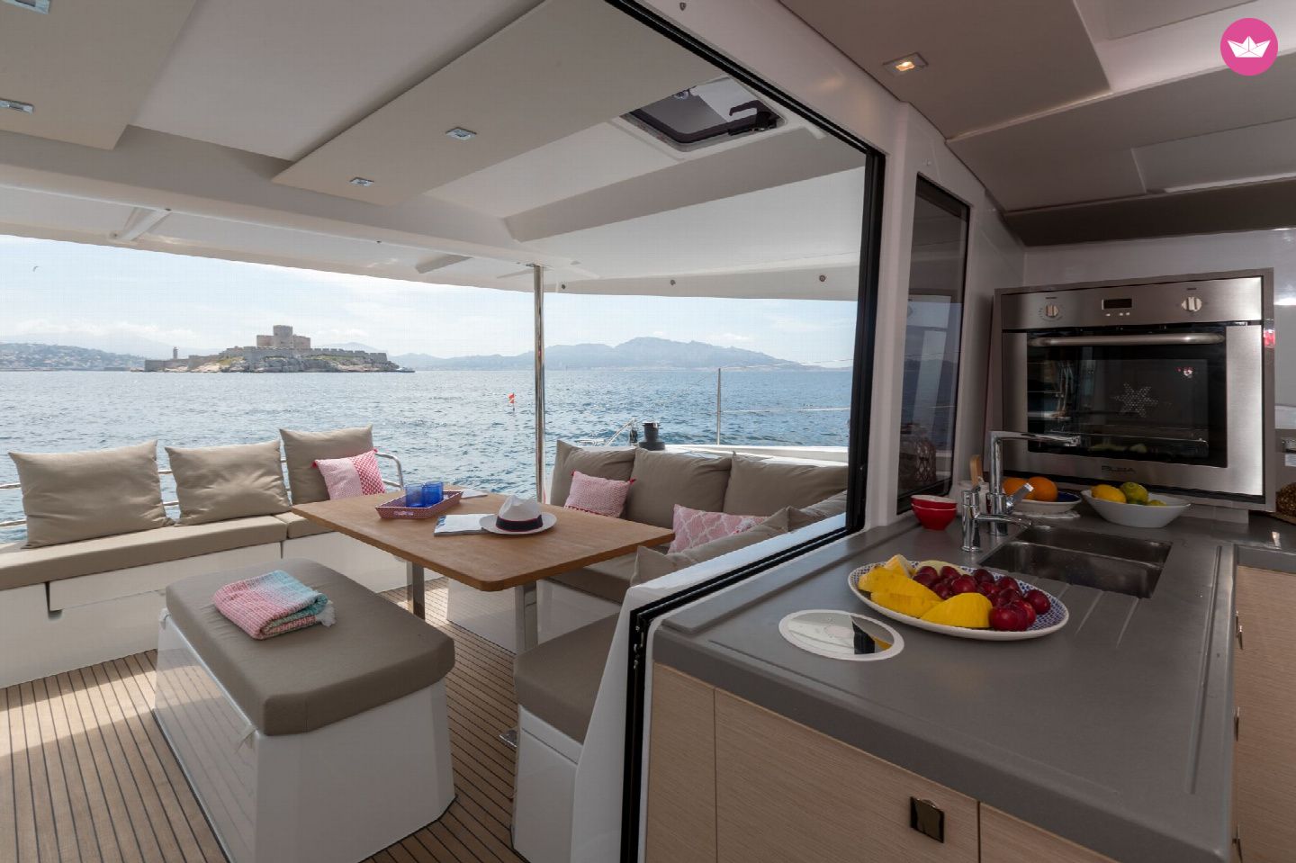 Catamaran FOUNTAINE PAJOT ASTREA 42 12m 6