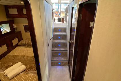 Spacious and comfortable yacht in the Bosphorus