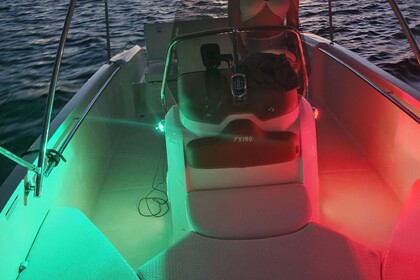 Alquiler Lancha Puesta de sol Capoforte Invictus fx190 Denia