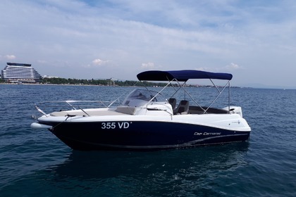 Verhuur Motorboot JEANNEAU Cap Camarat WA 650 Vodice
