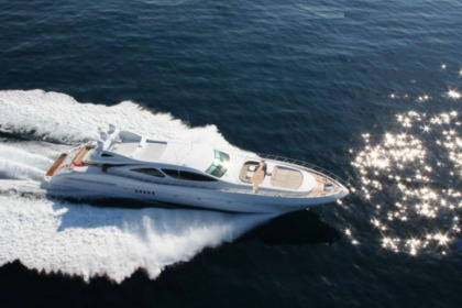 Location Yacht Mangusta 130 Cannes