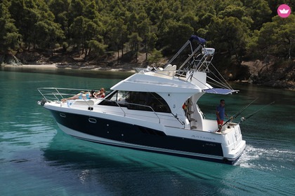 Charter Motorboat Beneteau Antares 980 Chalkidiki