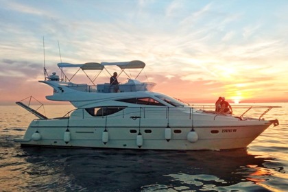 Hire Motorboat Ferretti 460 Rovinj