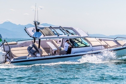 Verhuur Motorboot Axopar 37 T-Top Empuriabrava