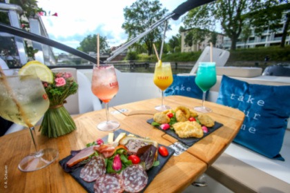 Miete Motorboot Bayliner Vr5 Cuddy Straßburg