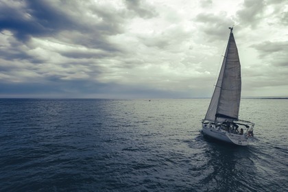 Sailing boat tour con snorkeling