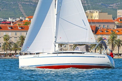 Hyra båt Segelbåt BAVARIA 34 CRUISER Split