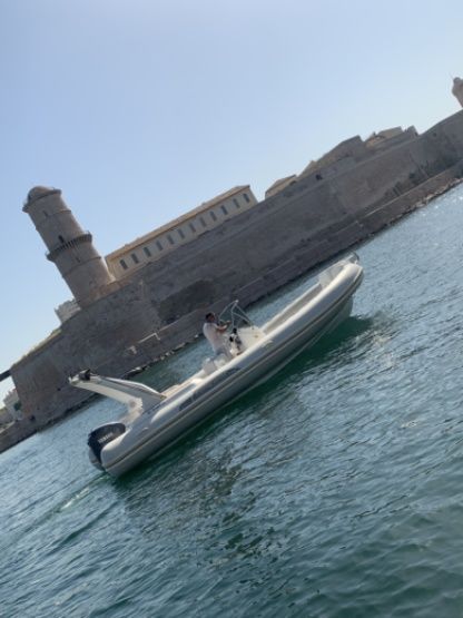 Alquiler Neumática  Capelli Capelli Tempest 770 Marsella