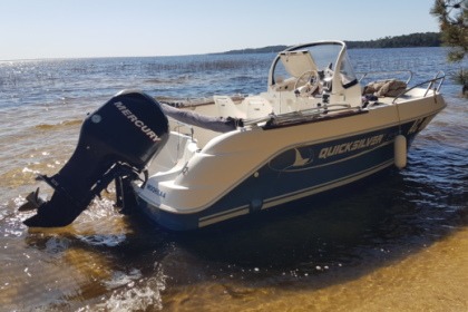 Location Bateau à moteur Quicksilver Quicksilver 550 Commander Maubuisson