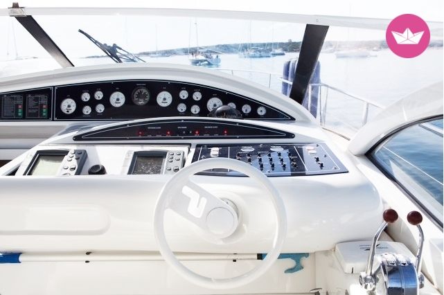 Grupo Ferretti Pershing 45 in Ibiza  