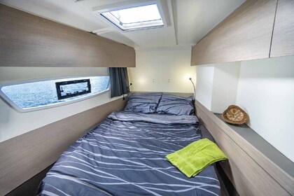 Miete Katamaran Fountaine Pajot Fountaine Pajot Astrea 42 - 4 + 2 cab. Pula