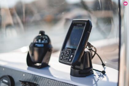 "Newport Beach" California 5.7 con Yamaha