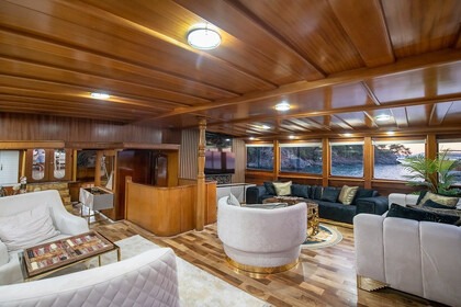 Luxury 35 Meter Gulet Charter in the Aegean