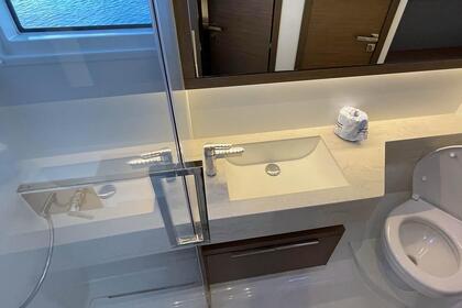 Descubre el lujo y la comodidad a bordo de nuestro LAGOON 50 (2022)