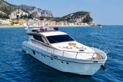 Hire Motor yacht ENTERPRISE ENTERPRISE MARINE 600 Sorrento