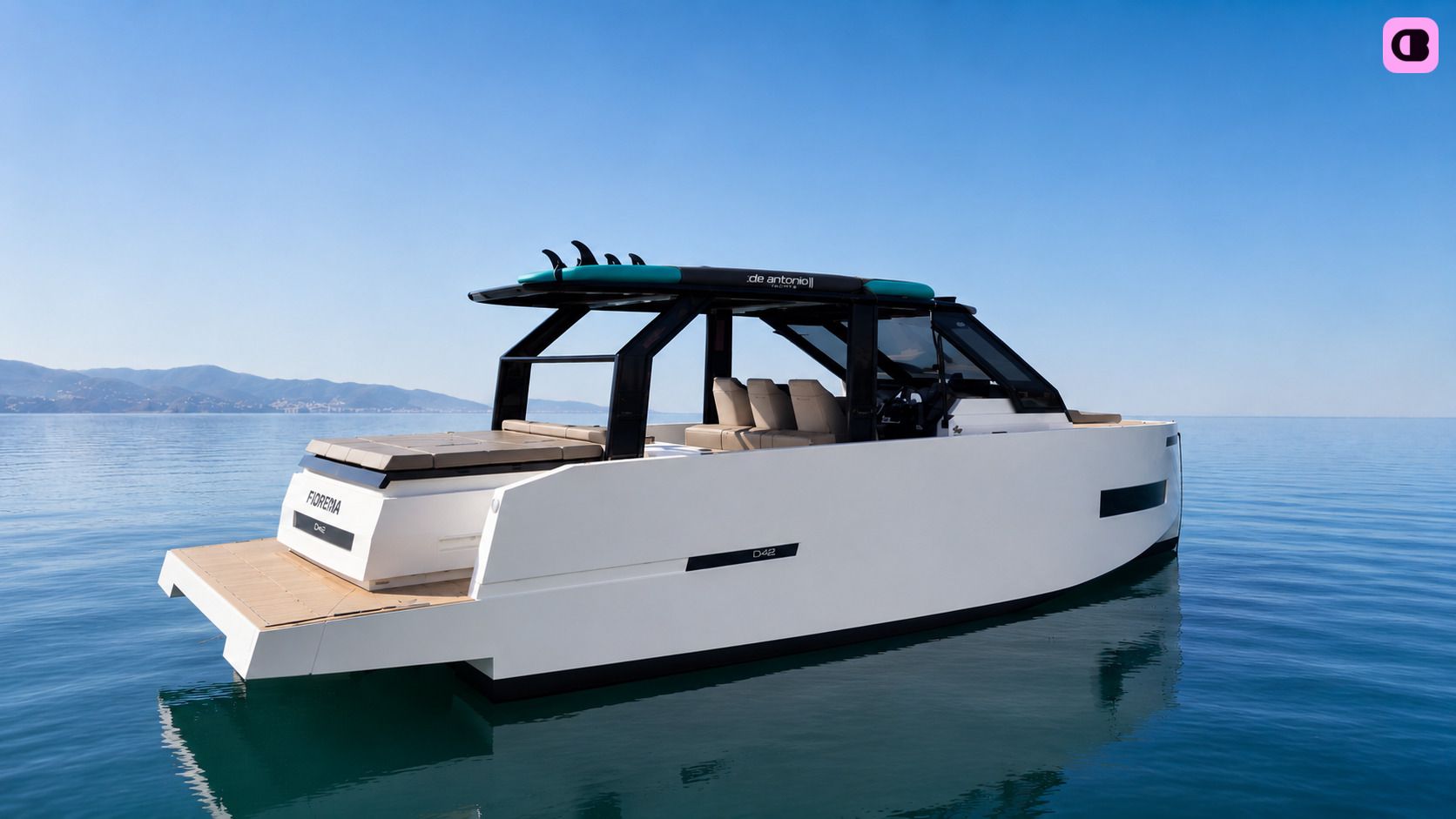 Bateau à moteur De antonio D34 xplorer 700cv 4