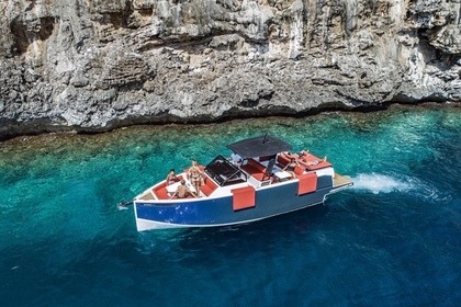 Noleggio Barca a motore De Antonio Yacht D34 Open Cala Gonone