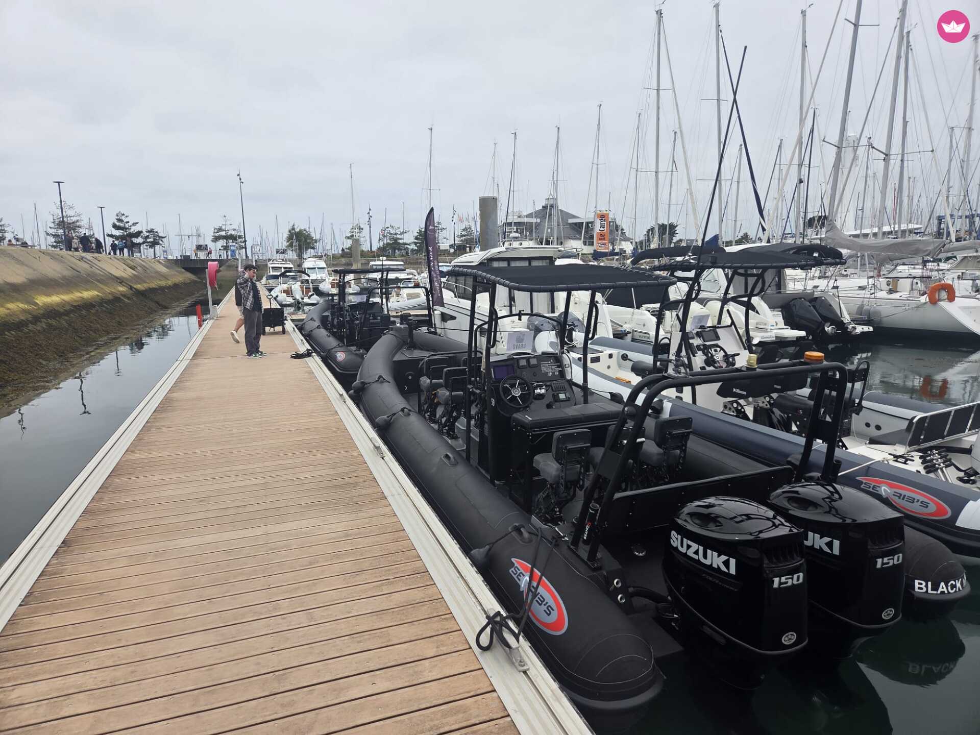 Semi-rigide Searib's SR 860 PRO 400cv 8
