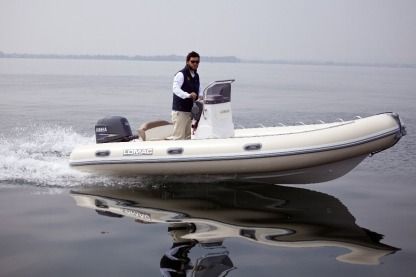 Alquiler Neumática  Lomac Nautica 520 Ok Ajaccio