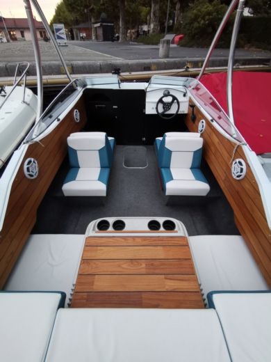 Motorboat BAYLINER CAPRI SPORT boat plan