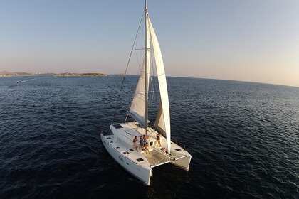 Rental Catamaran Lagoon Lagoon 400 Elliniko
