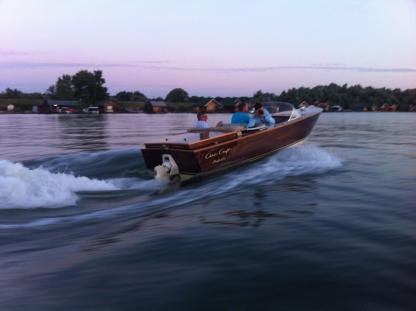Charter Motorboat Chris Craft Sutjeska Belgrade