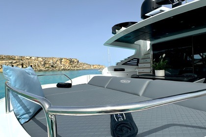 Pershing 90 - Sporting fly