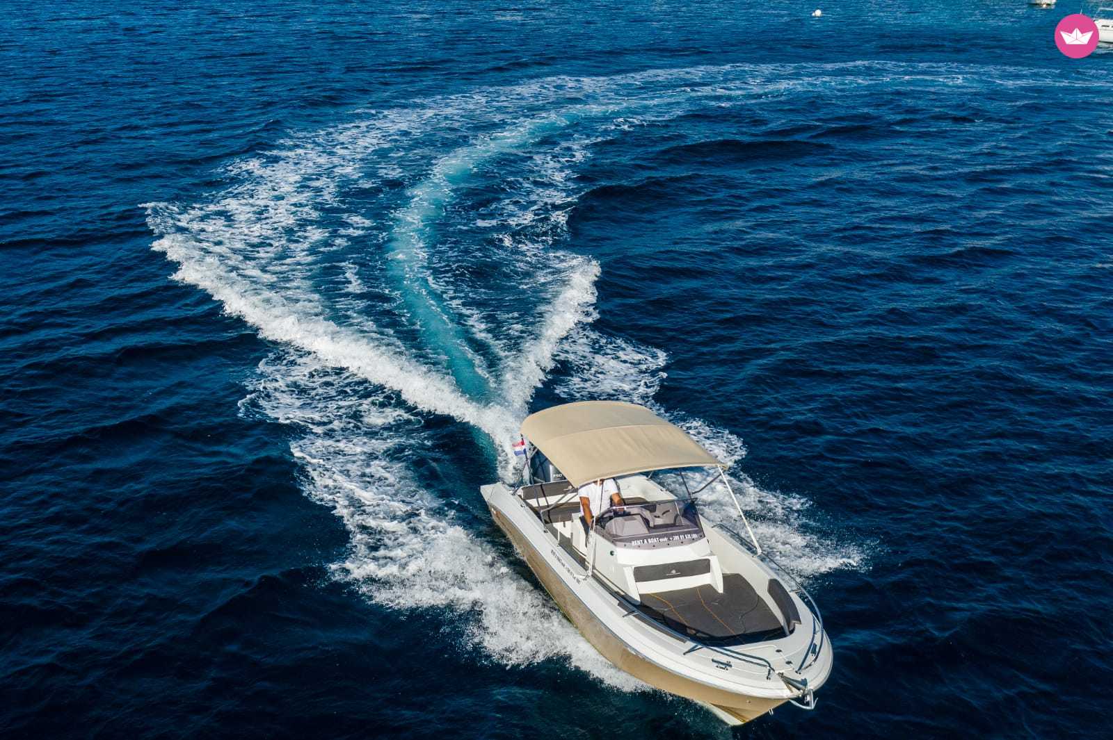 Bateau à moteur Atlantis Marine Open 670 150cv 5