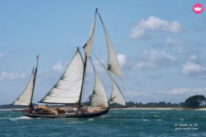 Rental Sailboat voilier classique Français YAWL AURIQUE Arradon