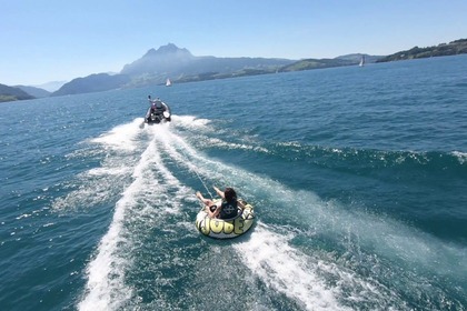 Motorboot & Wassersport mit Skipper