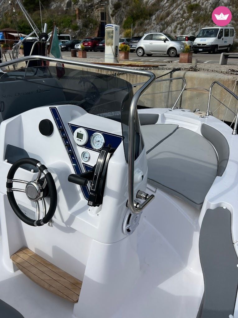 Bateau sans permis Blumax 580 40cv 3