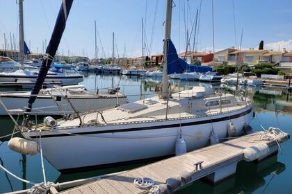 Miete Segelboot Beneteau First 30 Port Camargue