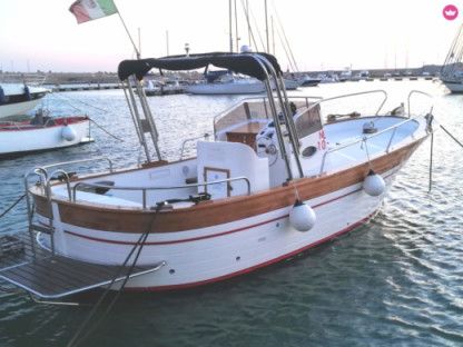 Location Bateau à moteur Cantiere Mileo Leucasia 28 Marina di Leuca