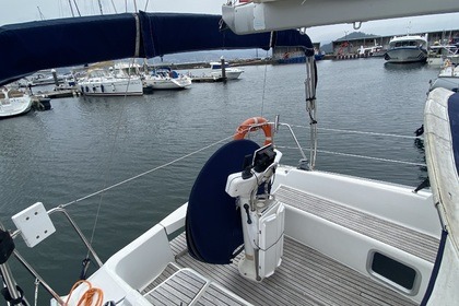 Sun Odyssey 32i in Combarro o Sanxenxo