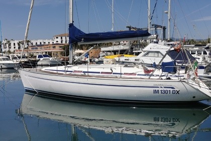 Charter Sailboat Bavaria Yacht Bavaria Cruise 38 Cagliari