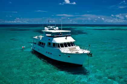 Miete Motoryacht Outer Reef 70 Cairns